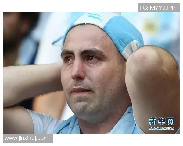 足球球星眼中的泪水与离别那些伤感时刻定格在绿茵场上